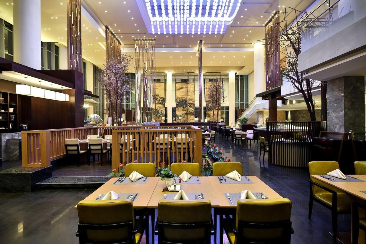 Crowne Plaza Chengdu Wenjiang By Ihg Hotel Exterior photo