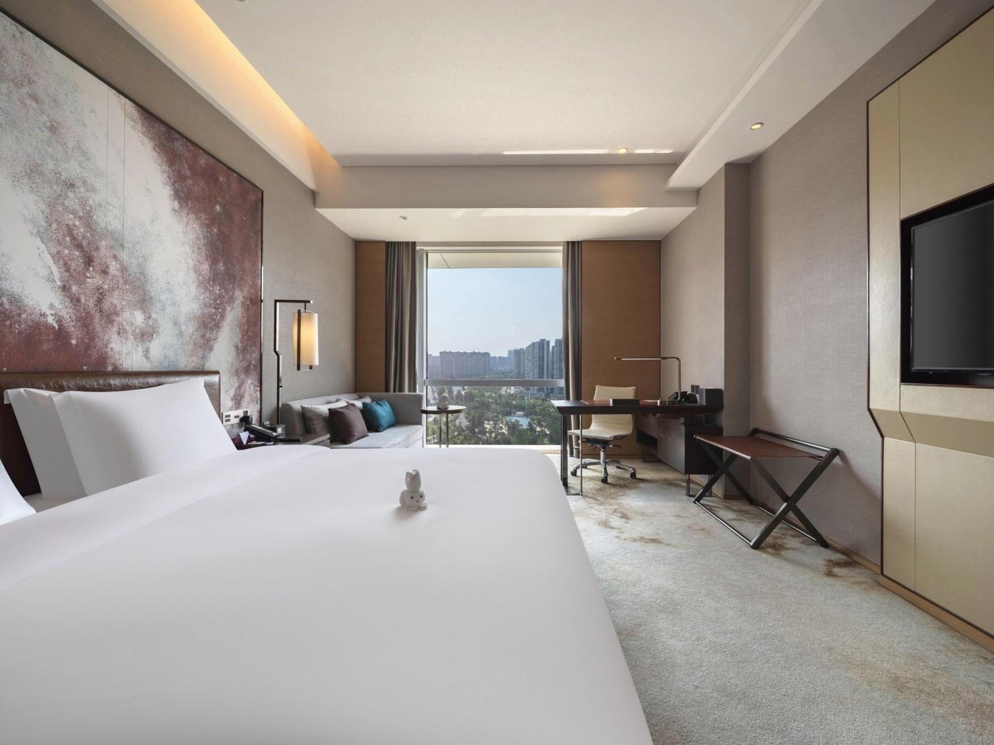 Crowne Plaza Chengdu Wenjiang By Ihg Hotel Exterior photo