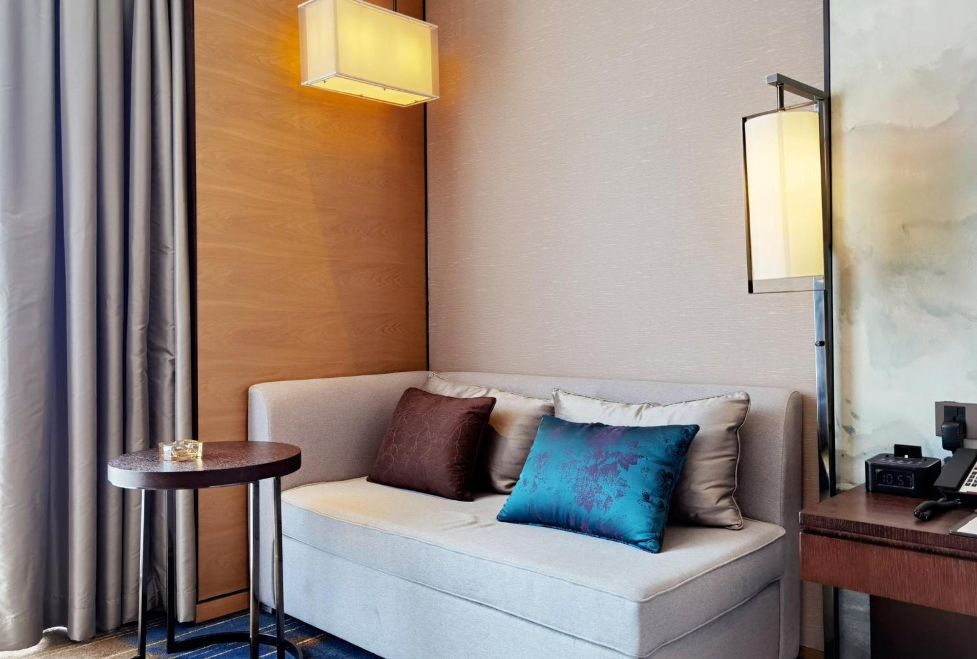 Crowne Plaza Chengdu Wenjiang By Ihg Hotel Exterior photo
